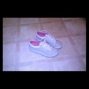 KEDS LADIES SHOES SZ 5