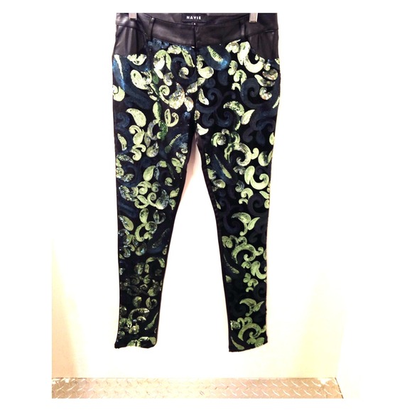 Sequence pants