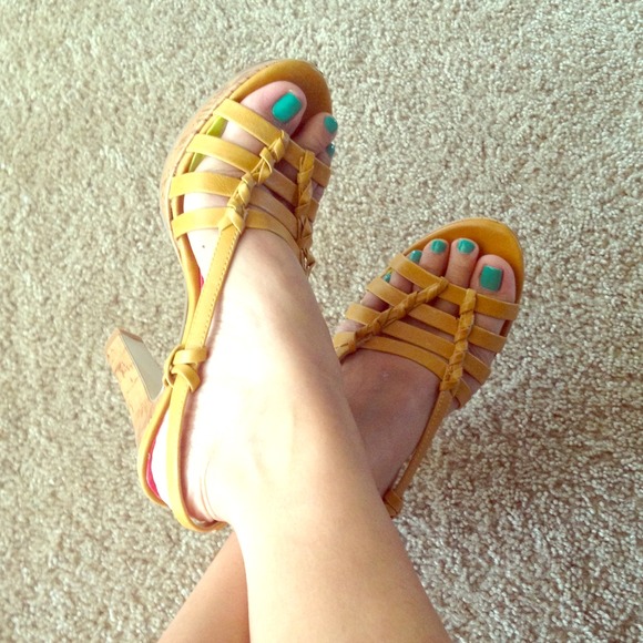 Cute  madden girl sandal