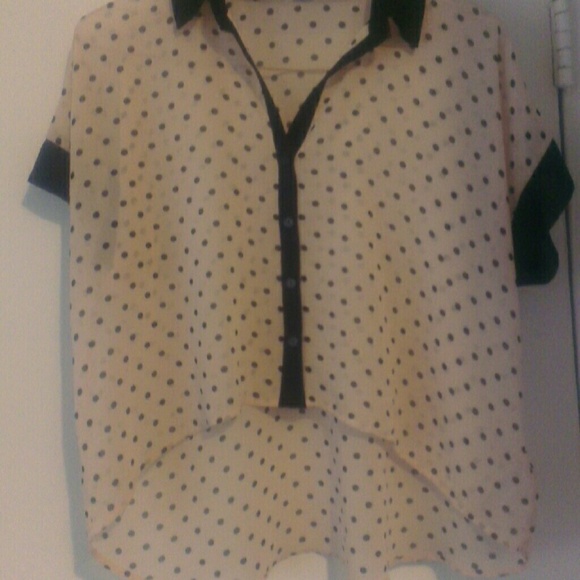 Gorgeous polka dot high-low top - Picture 2 of 3