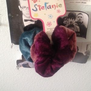 Pack of 4 Velvet scrunchies