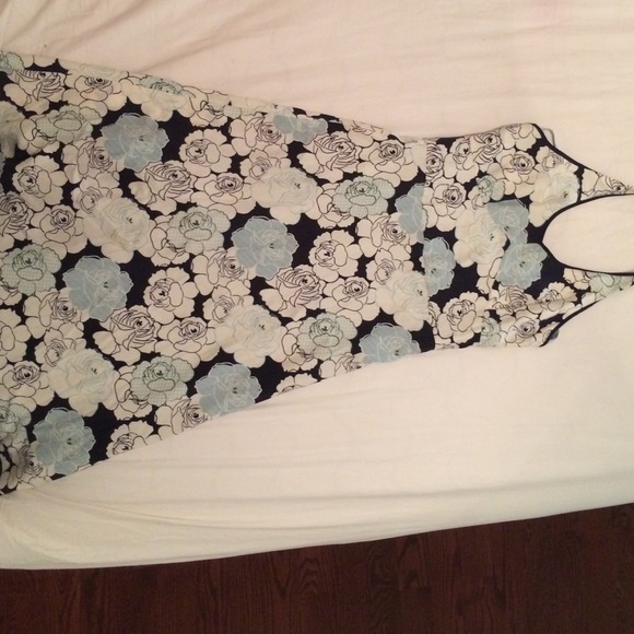 Gorgeous party dress - Picture 1 of 3