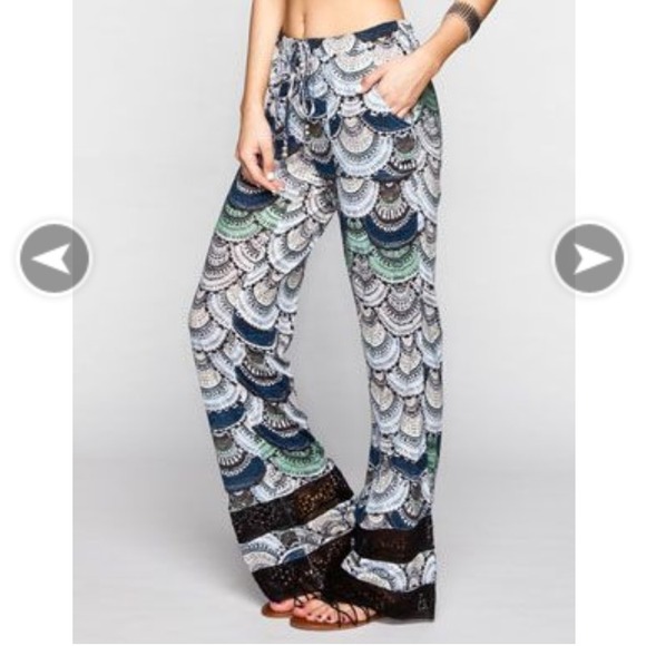 Element printed pants