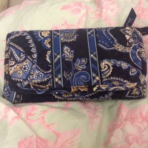 Vera Bradley clutch