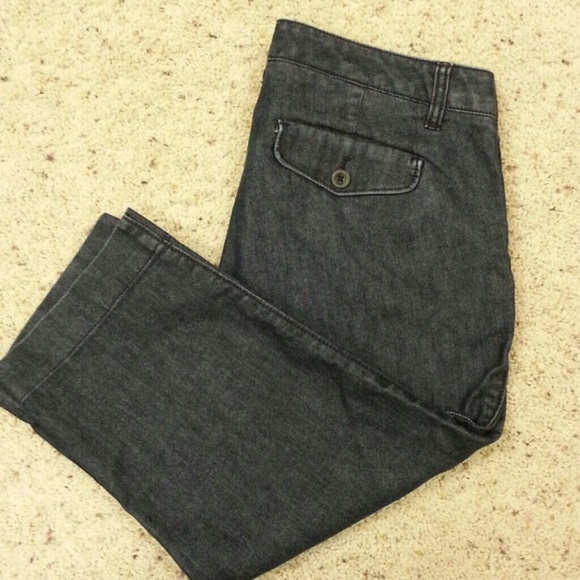 Gap capris