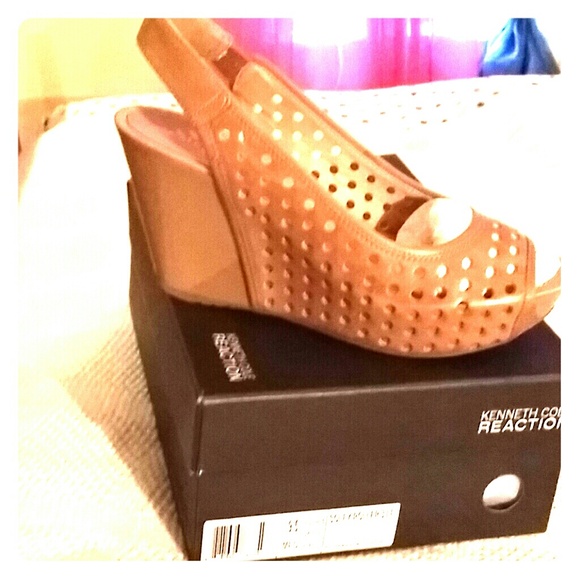 Kenneth Cole Wedges
