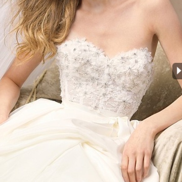 Watters wedding dress! 👰👰👰 - Picture 2 of 3