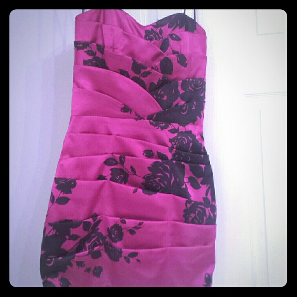 Pink/purple thigh high dress great for a night out