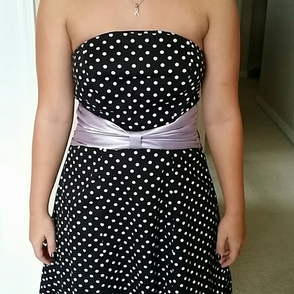 Dress - Picture 4 of 4