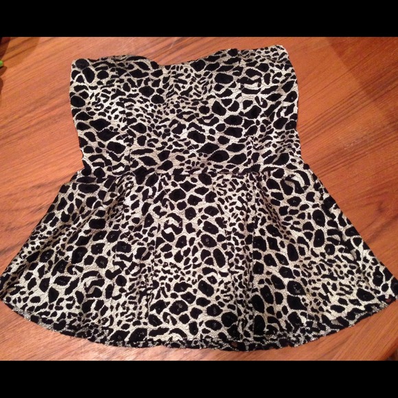Gold & black strapless cheetah peplum top