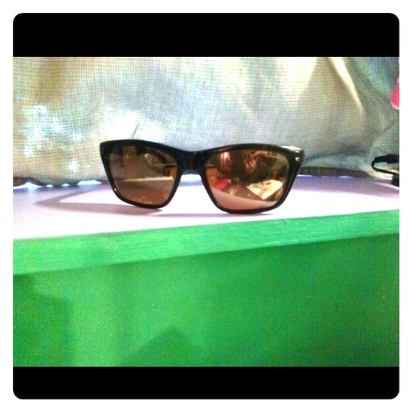 Perfect Shades - Picture 1 of 1