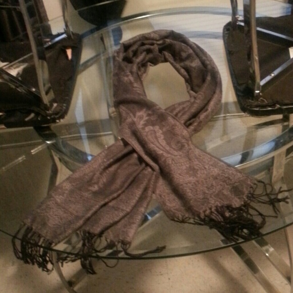 Scarf - Picture 3 of 3