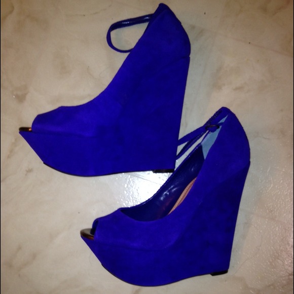 Never Worn Platform wedges