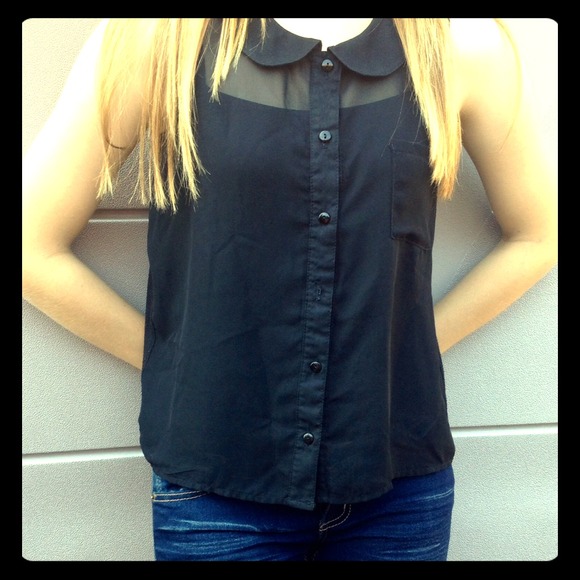 Black tank top!