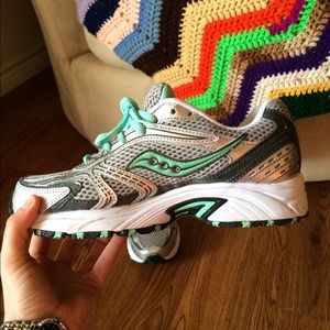 Saucony Oasis