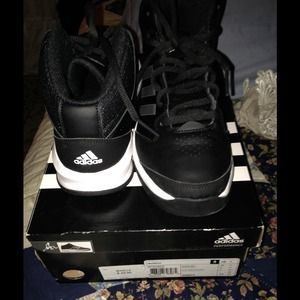 8 Fresh Men's Adidas Basketball Sneakers💥🏀