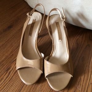 Bundled! **REDUCED** Nine West sling back
