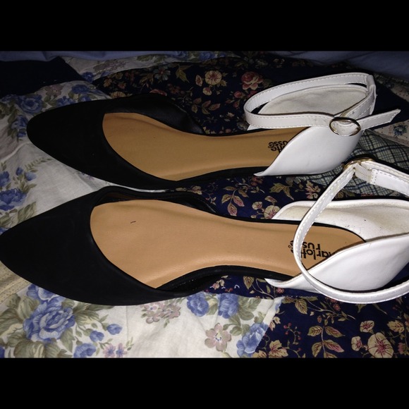 Perfect condition Charlotte Russe . Sandal 🎉🎉