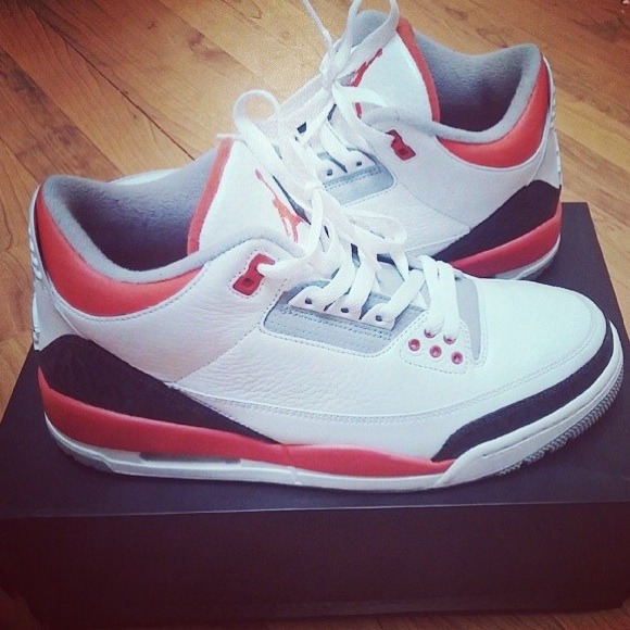 🚨$100pp🚨Fired Red 3s