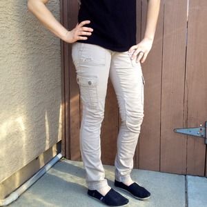 Nude/beige pants! :D