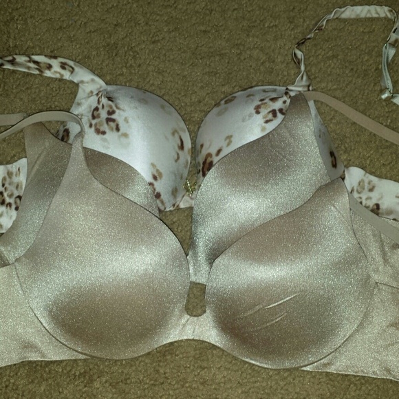 3 32c victorias secret push ups