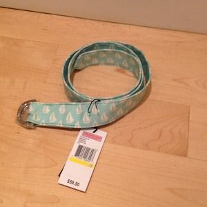 ⛔️SOLD BRAND NEW vineyard vines d ring belt size M