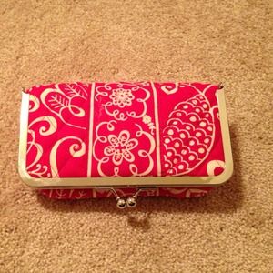 Vera Bradley make up carry all