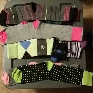 5 pairs of socks