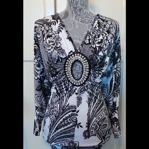 Dress/0 w/ peep hole in front  Size Small/0 New