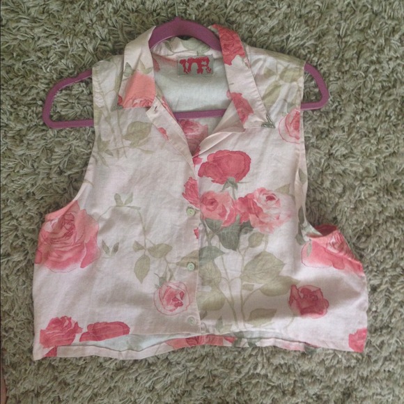 Metal tip collar floral tank