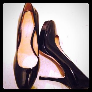 Black patent pumps