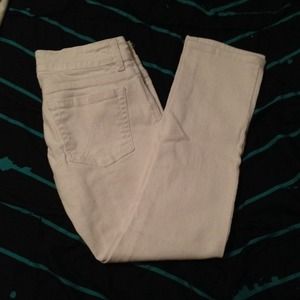 White skinny jeans