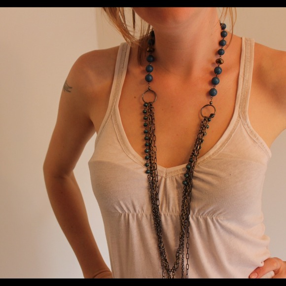Long multi layer necklace - Picture 3 of 3