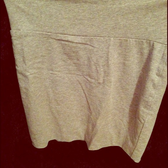 A tight fitting skirt! - Picture 1 of 3