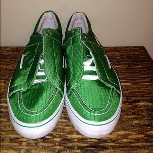 Men's green sneakers