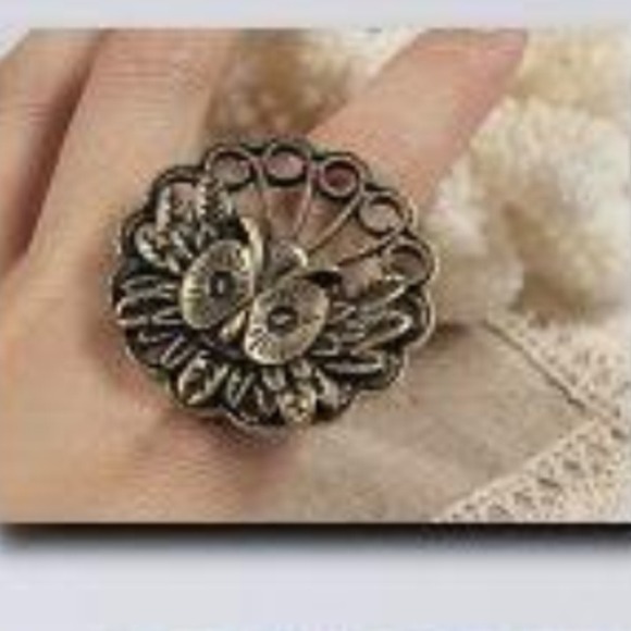 Owl ring❌SOLD❌ - Picture 2 of 3