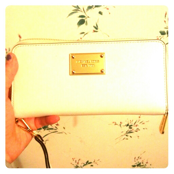 Michael Kors Clutch