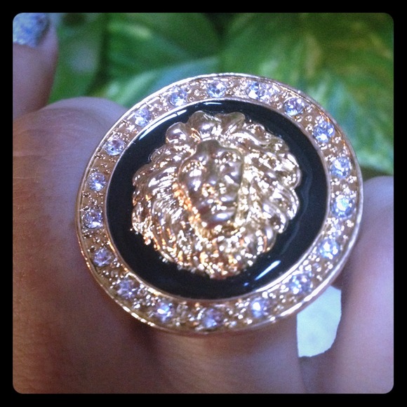 Hot Oversized Adjustable Ring! ✨