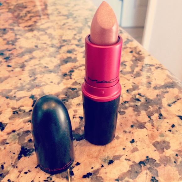 MAC VIVA GLAM V