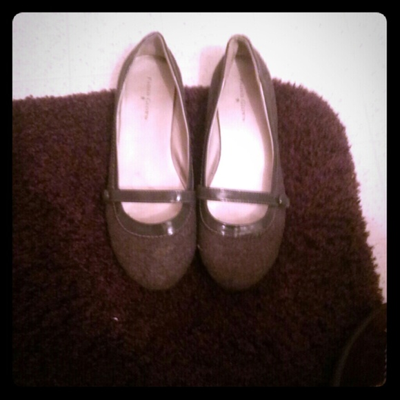 Flats for the everyday Lady size 9