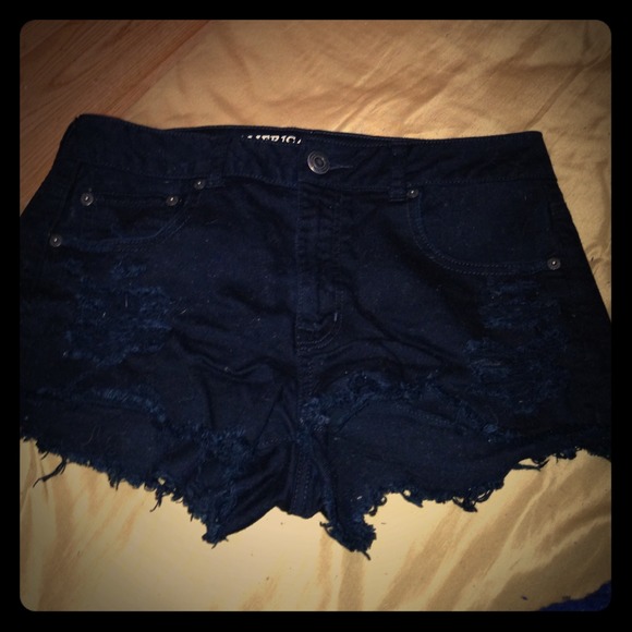 American Eagle shorts!