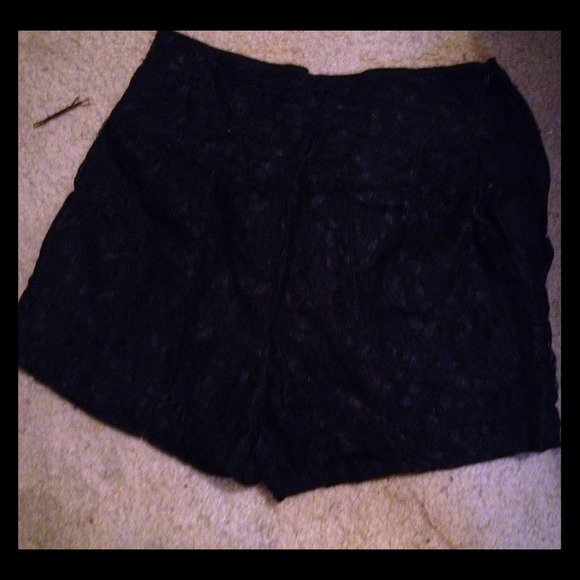 Black high waisted shorts!