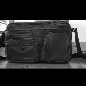 Marc Jacobs leather messenger bag