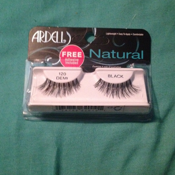 TRADED NEW never used fake eyelash - Picture 1 of 1
