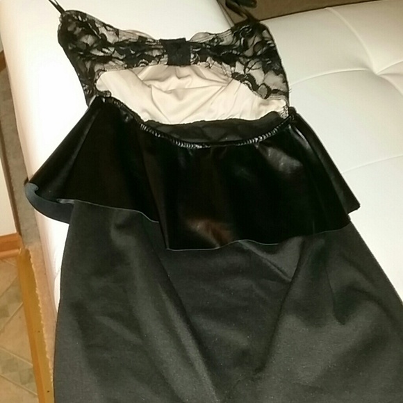 Juniors Club Dress - Picture 3 of 4