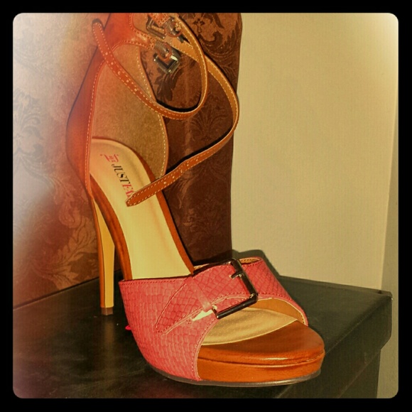 Ladies ankle strap, hot pink and tan heels. 4.75"