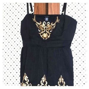 🚫 Reserved Plus Size 2x Torrid Black Empire Top🚫