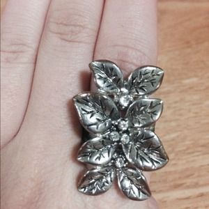 Silver flower ring
