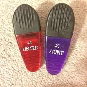 #1 aunt and uncle magnet clips