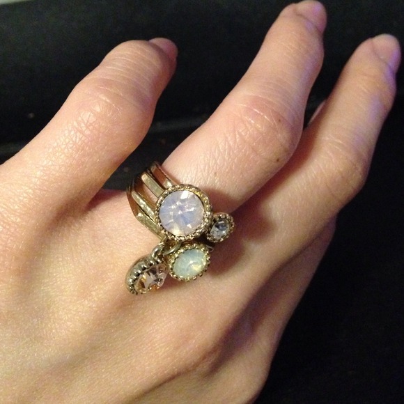 ✅✅New stack cute ring size 6 - Picture 2 of 2